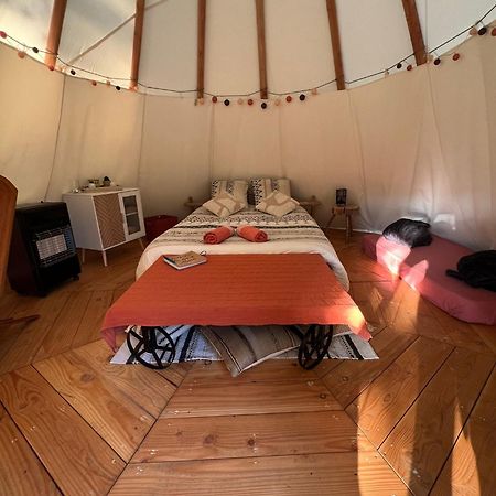 Le Tipi A Marie, Deconnectez- Vous !!! Hotell Cambounes Eksteriør bilde
