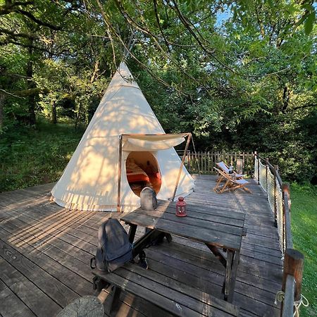 Le Tipi A Marie, Deconnectez- Vous !!! Hotell Cambounes Eksteriør bilde