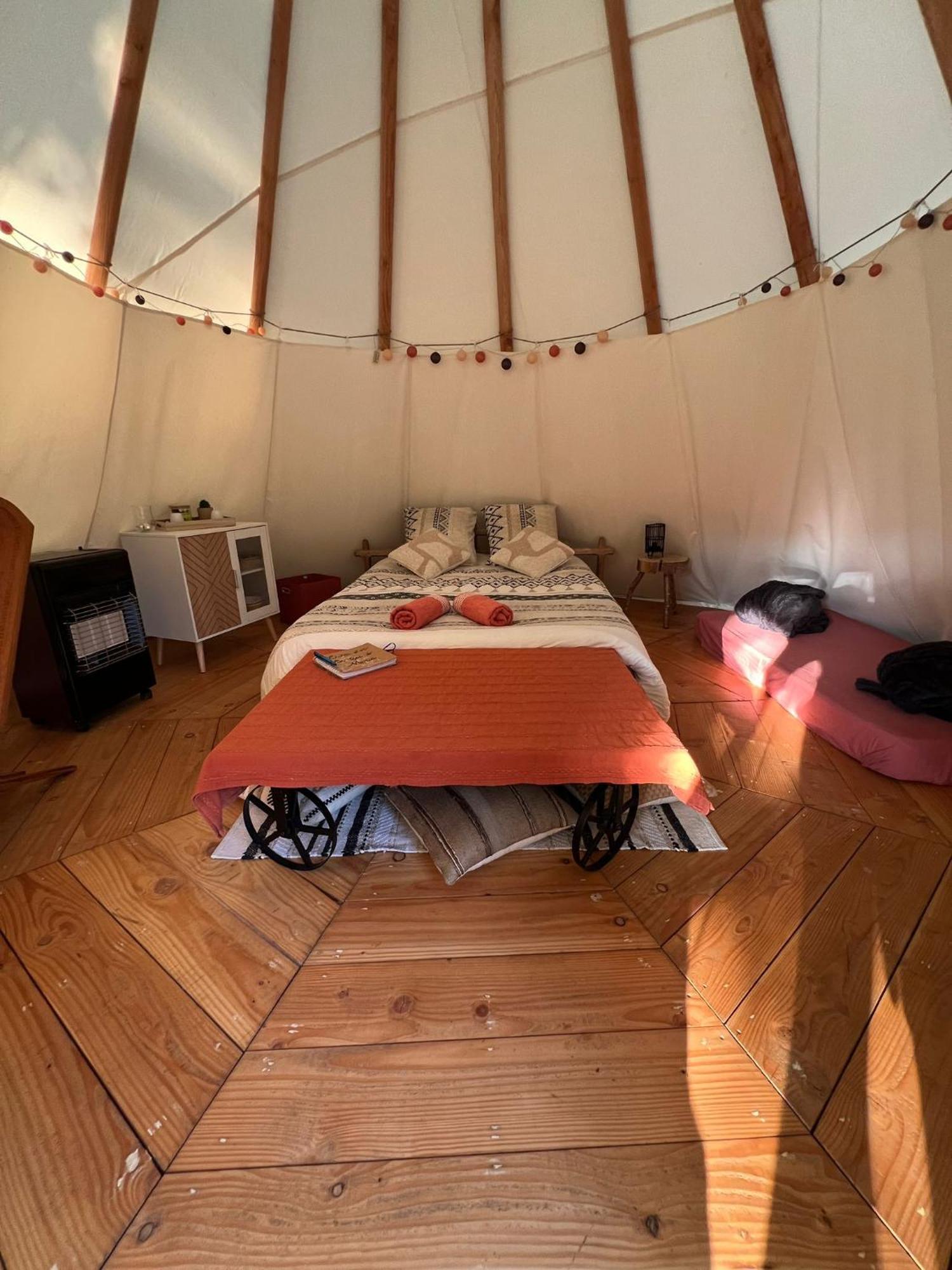 Le Tipi A Marie, Deconnectez- Vous !!! Hotell Cambounes Eksteriør bilde